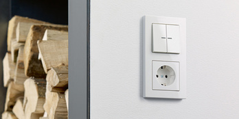 JUNG KNX Taster F 10 bei Elektroservice Elmar Baumgart in Güntersleben